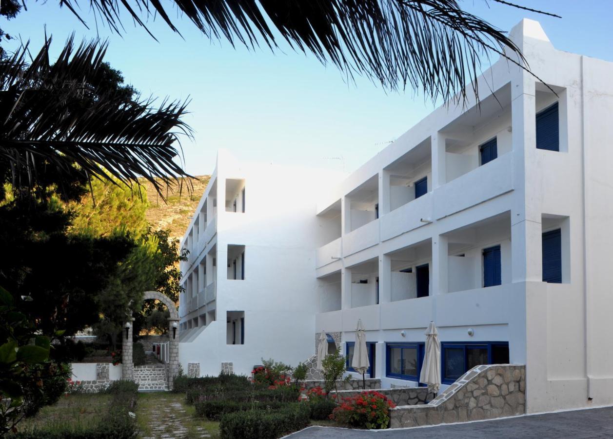 Lagada Beach Economy Hotel Adamantas  Ngoại thất bức ảnh